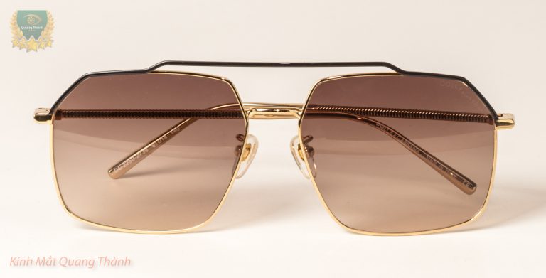 Kính Dolce & Gabbana DG2250 chất liệu khung gọng titanium